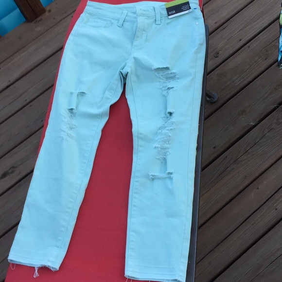 a.n.a Denim - a.n.a light blue distressed Jeans